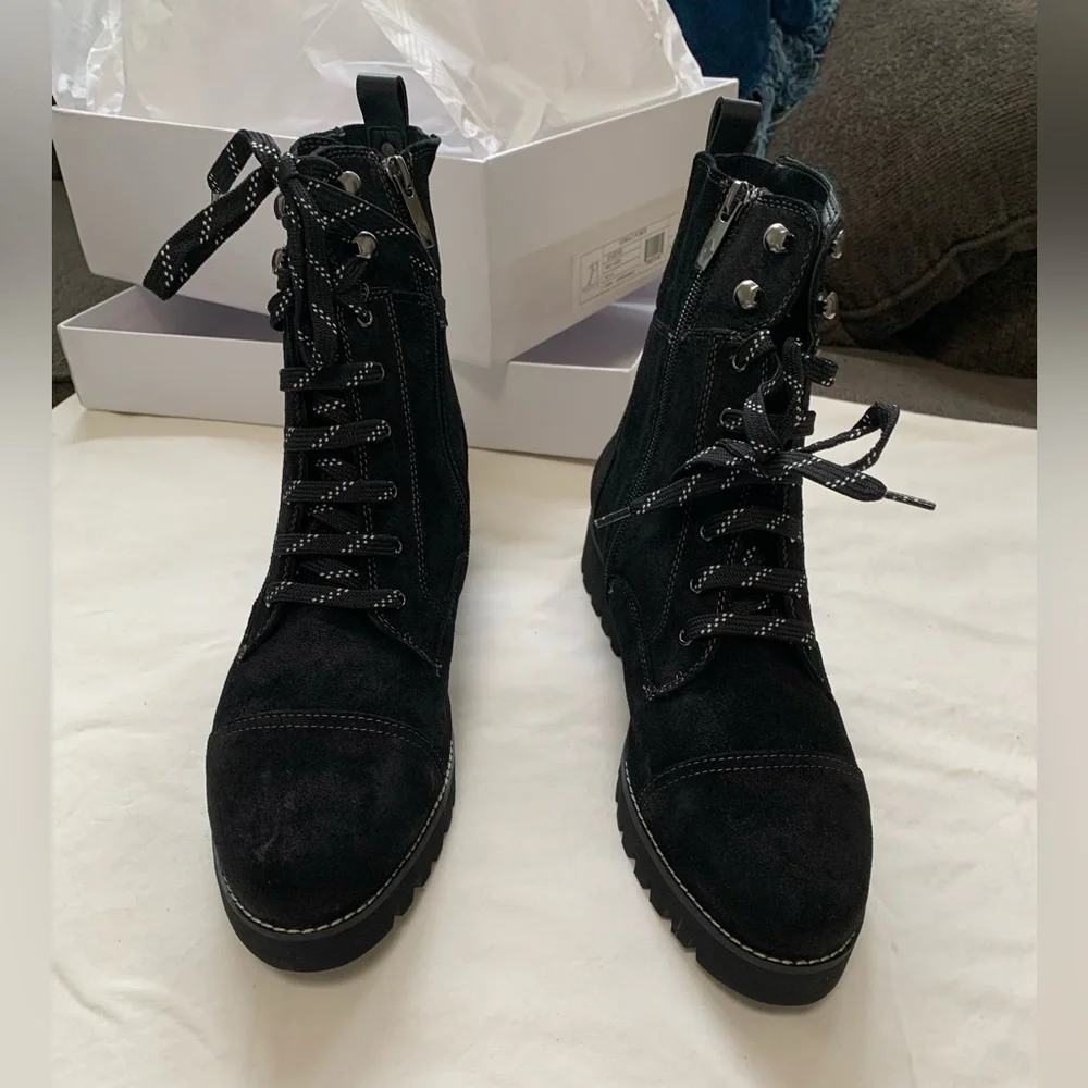 Donald Pliner Suede Mid-Calf Combat Boots (9.5)🌴 - Picture 3 of 8